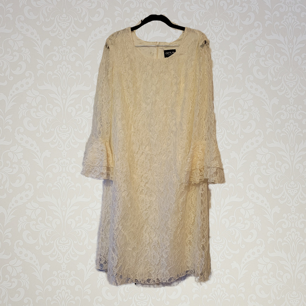 Onyx Nite, 14P | Vintage Look Midi Boho Lacy 3/4 Bell Sleeves Dress